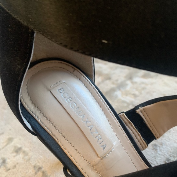 BCBG Maxazria. Size 8. Black. - Picture 2 of 3